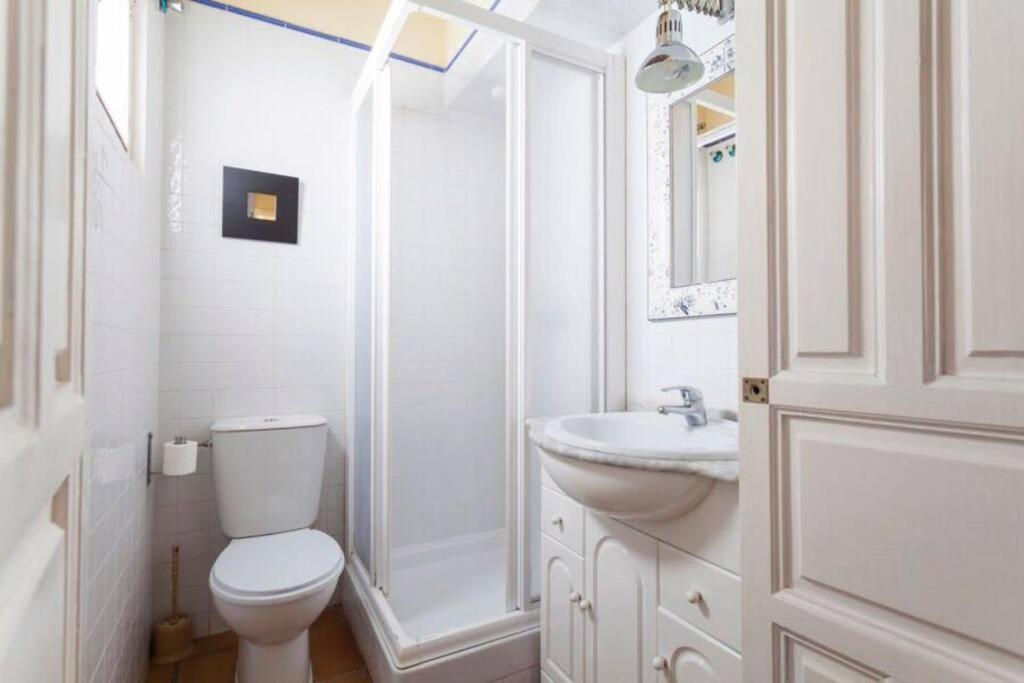 Precioso Apartamento - Localizacion Ideal **Wifi - A/C** Siviglia Esterno foto